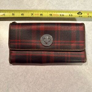 Tommy Hilfiger plaid wallet ♥️💙